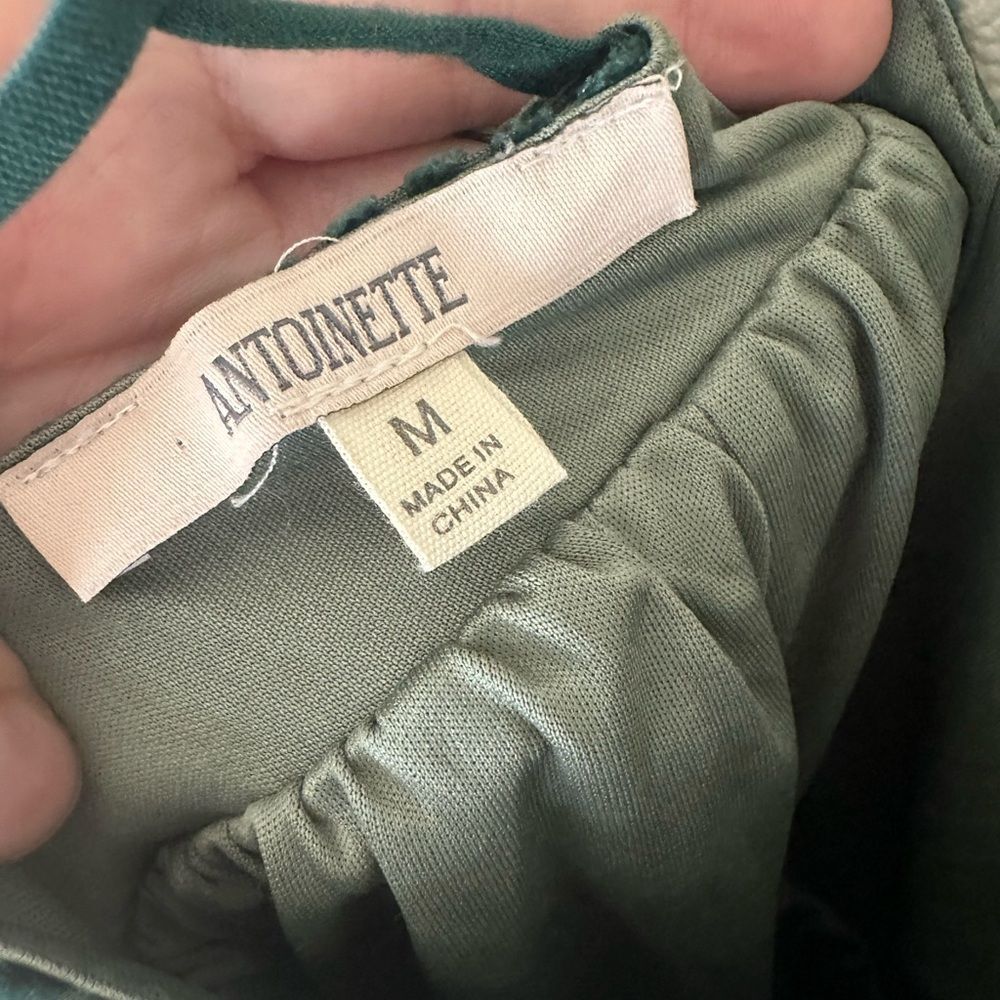 Antoinette Ribbed Velour Velvet Elegant Green V Neck Jumpsuit Romper Size M - Picture 7 of 8